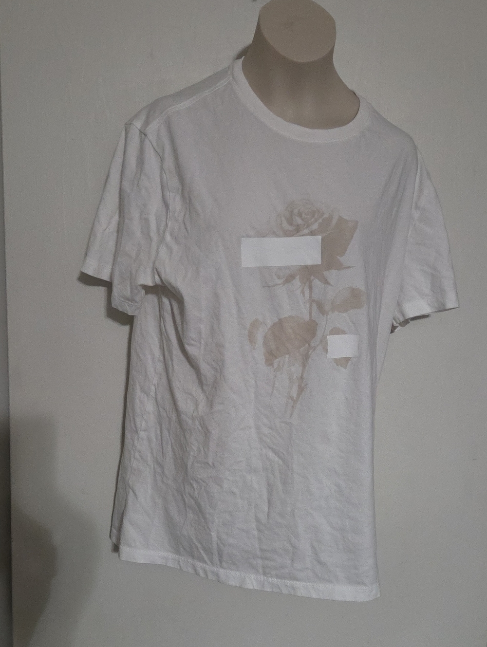 Express Men White T‑Shirt with Beige Rose Graphic